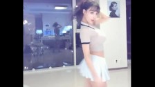 Sexy Chinese Streamer Dancing